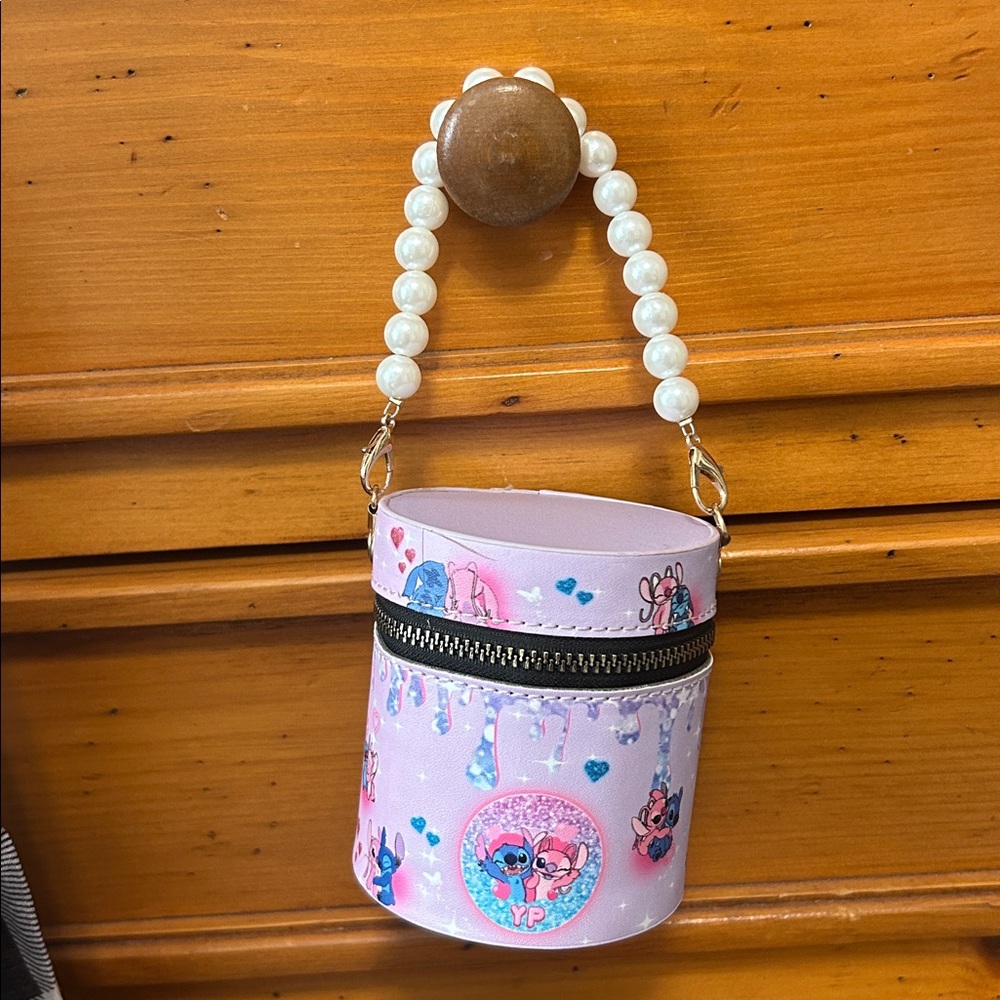 Lilac Stitch & Angel Round Jewelry Case
